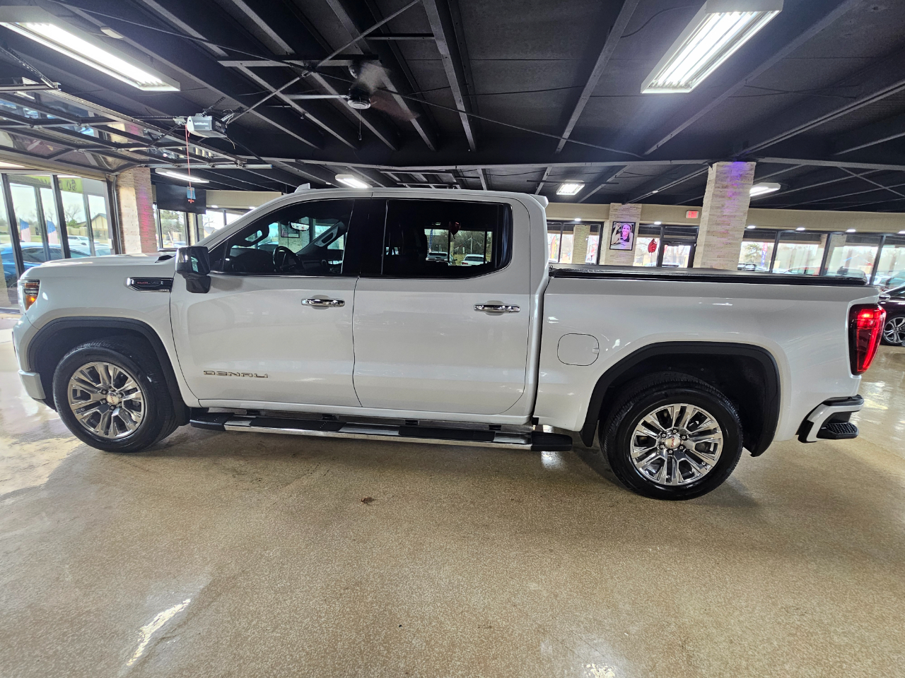 GMC Sierra 1500 4WD Crew Cab 147" Denali 2019