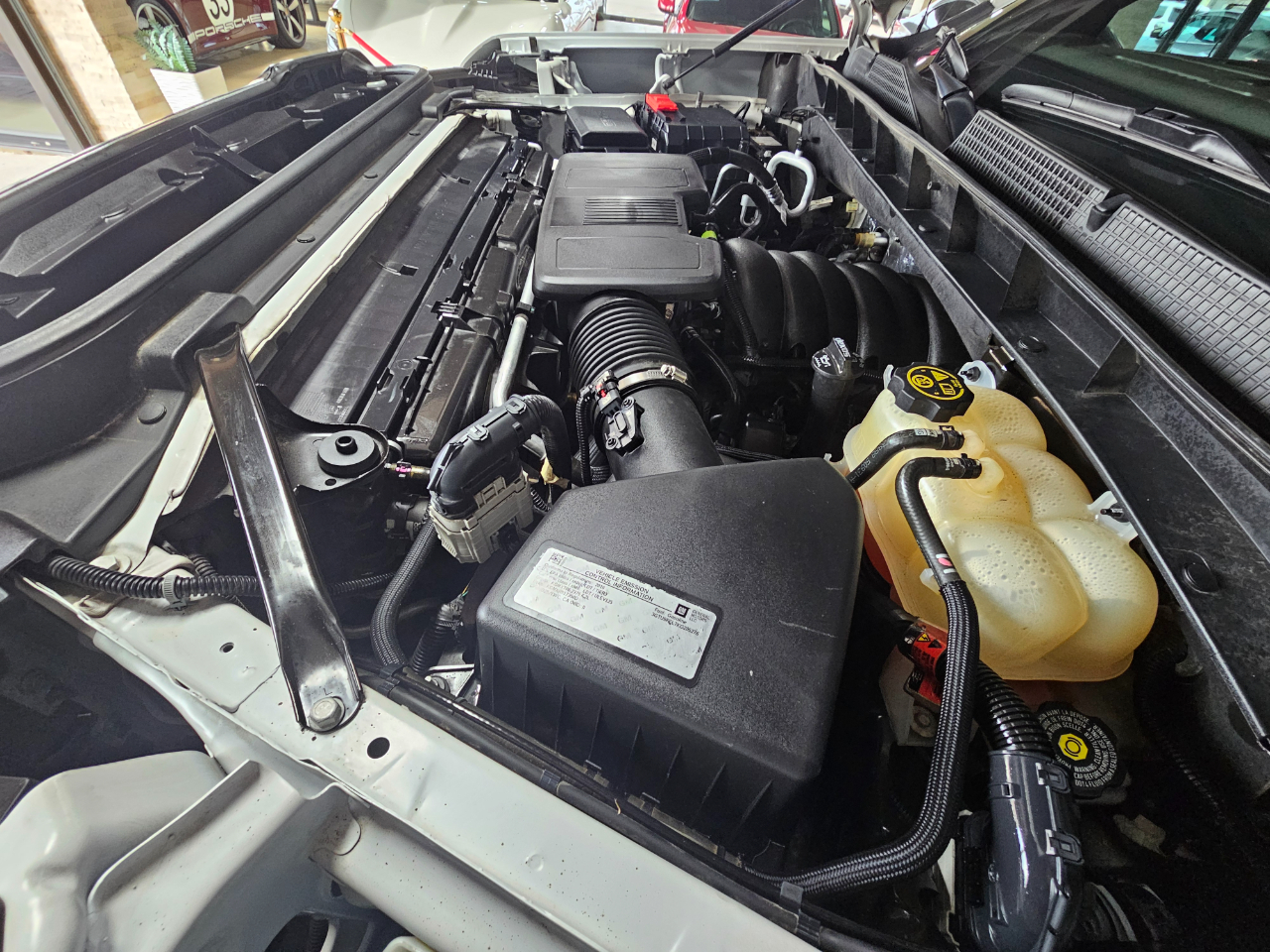 GMC Sierra 1500 4WD Crew Cab 147" Denali 2019