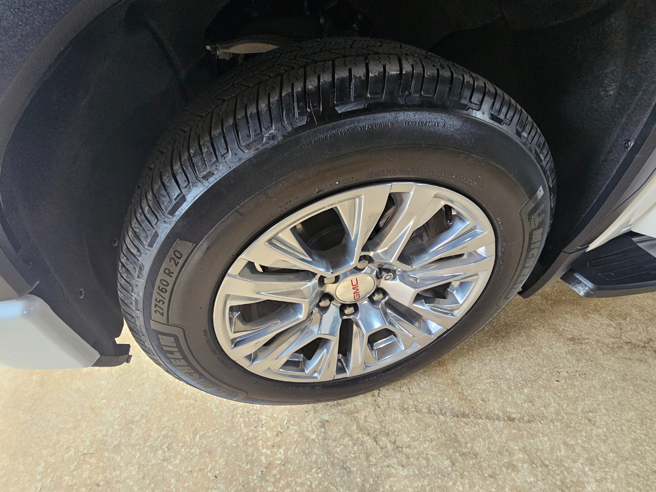 GMC Sierra 1500 4WD Crew Cab 147" Denali 2019