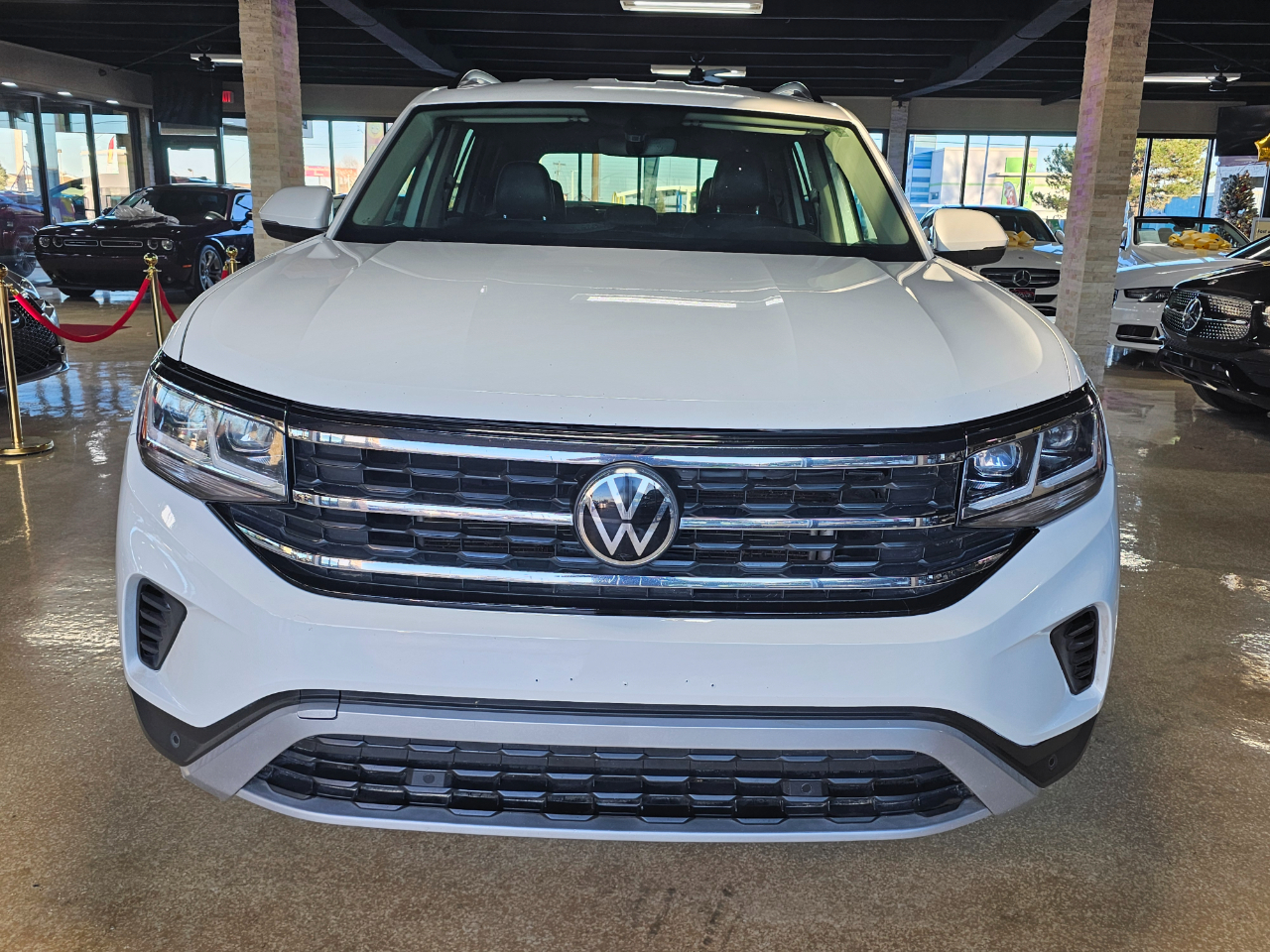 Volkswagen Atlas 3.6L V6 SE w/Technology FWD *Ltd Avail* 2021