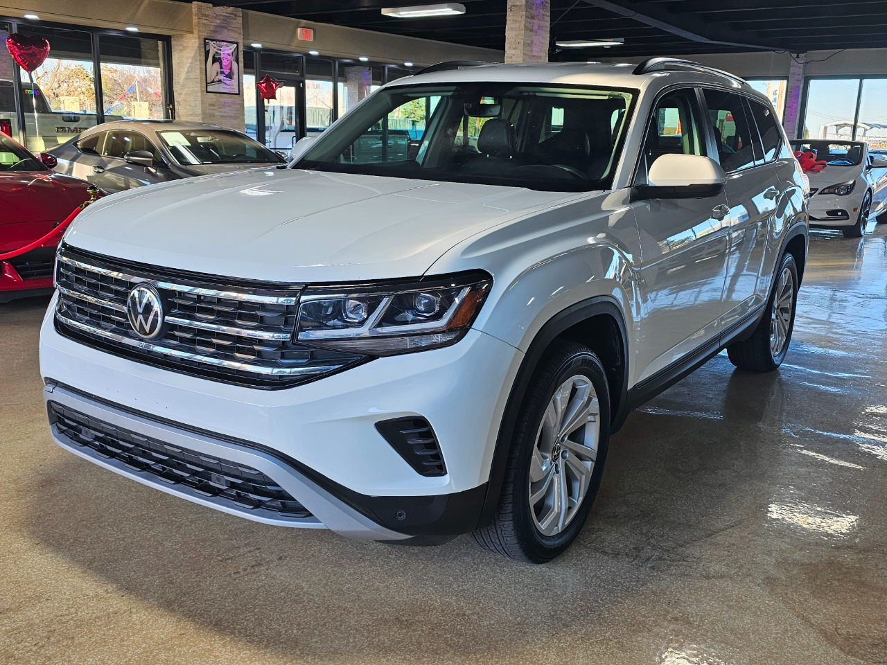 Volkswagen Atlas 3.6L V6 SE w/Technology FWD *Ltd Avail* 2021