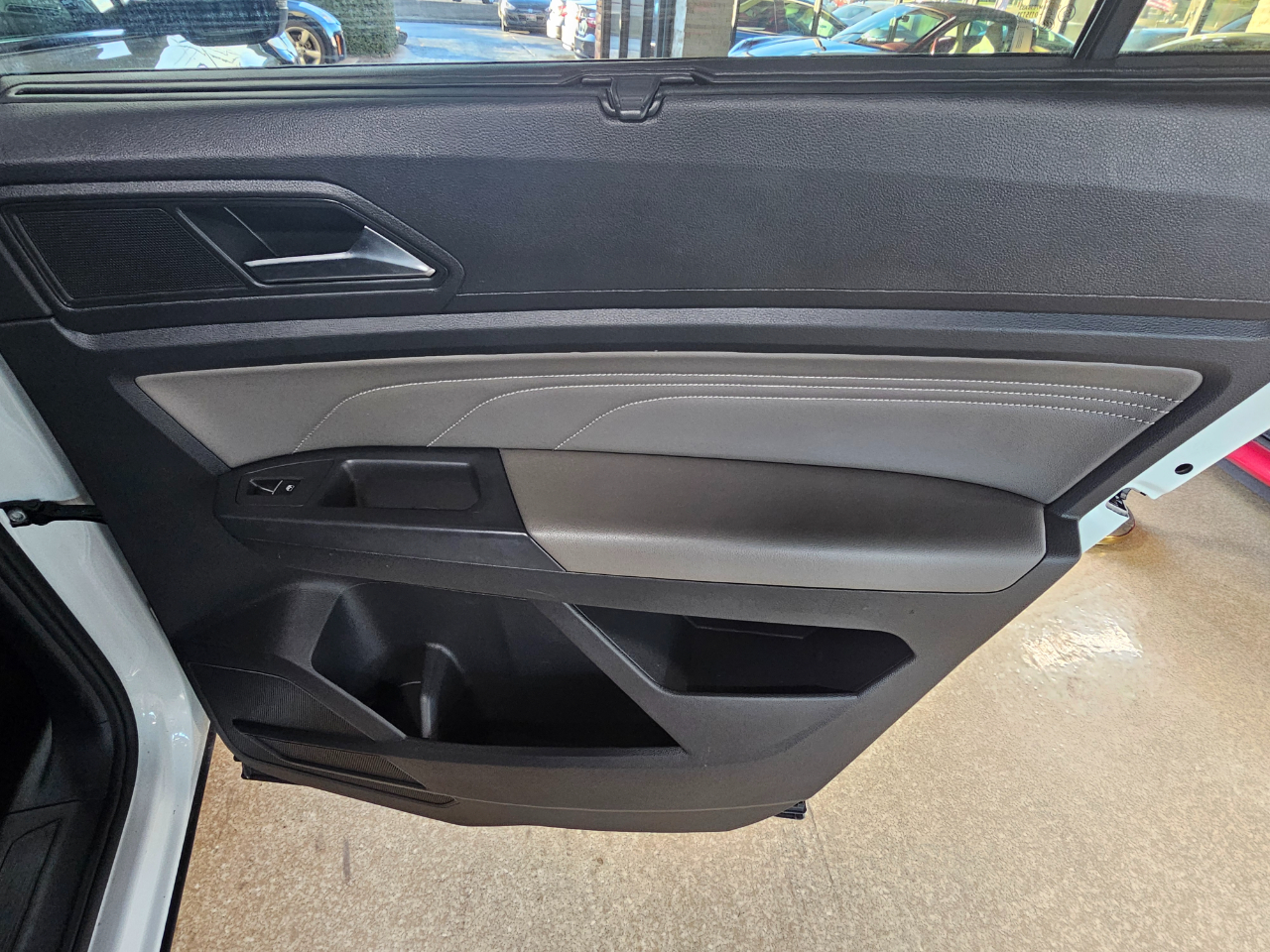 Volkswagen Atlas 3.6L V6 SE w/Technology FWD *Ltd Avail* 2021