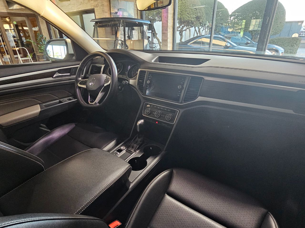 Volkswagen Atlas 3.6L V6 SE w/Technology FWD *Ltd Avail* 2021