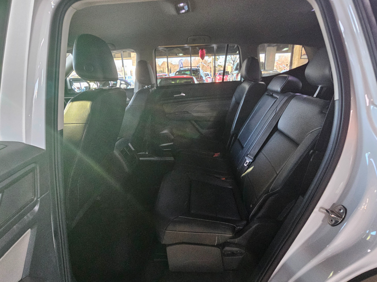 Volkswagen Atlas 3.6L V6 SE w/Technology FWD *Ltd Avail* 2021