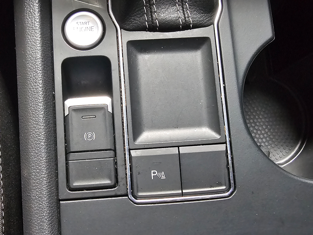 Volkswagen Atlas 3.6L V6 SE w/Technology FWD *Ltd Avail* 2021