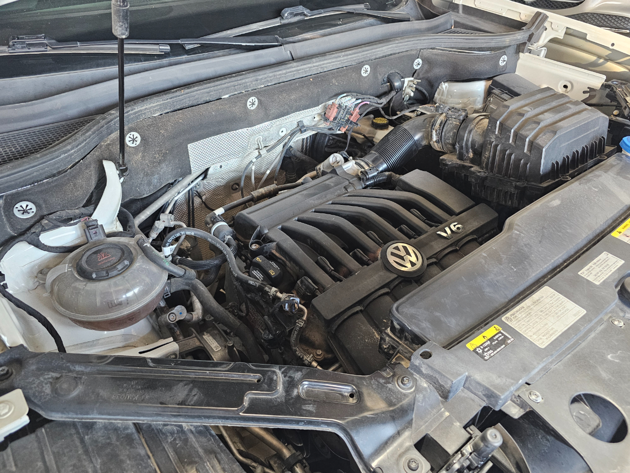 Volkswagen Atlas 3.6L V6 SE w/Technology FWD *Ltd Avail* 2021