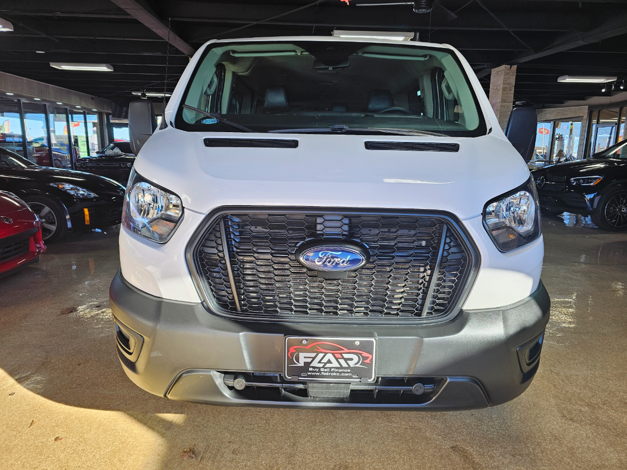 Ford Transit Passenger Wagon T-350 148" Low Roof XL RWD 2021