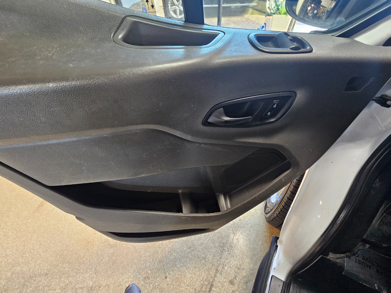 Ford Transit Passenger Wagon T-350 148" Low Roof XL RWD 2021