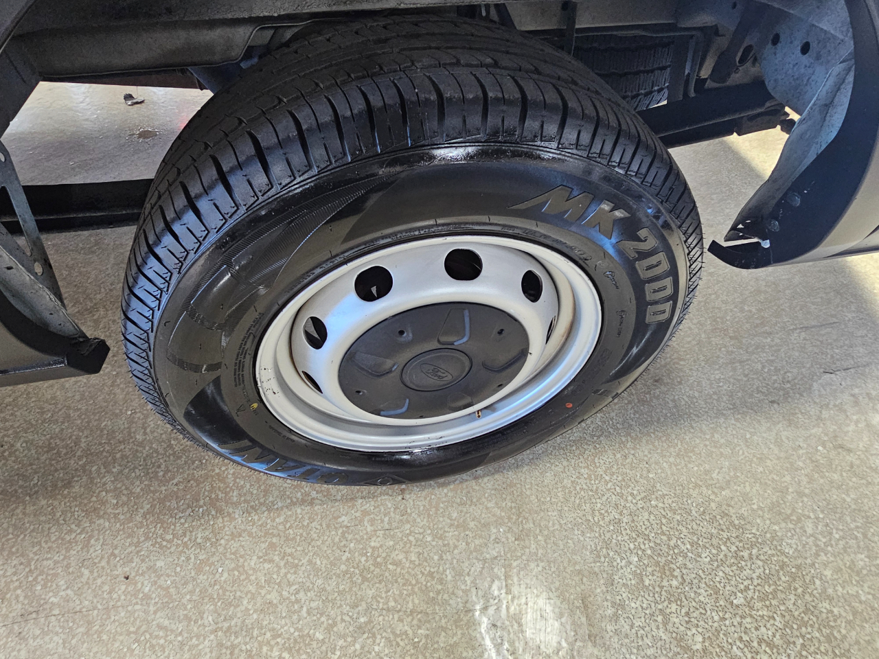 Ford Transit Passenger Wagon T-350 148" Low Roof XL RWD 2021