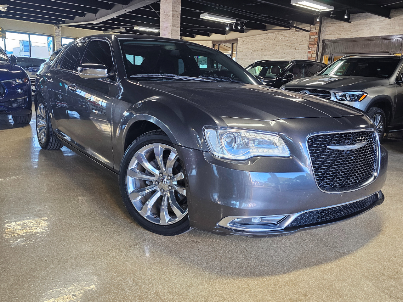 2016 Chrysler 300 4dr Sdn 300C RWD