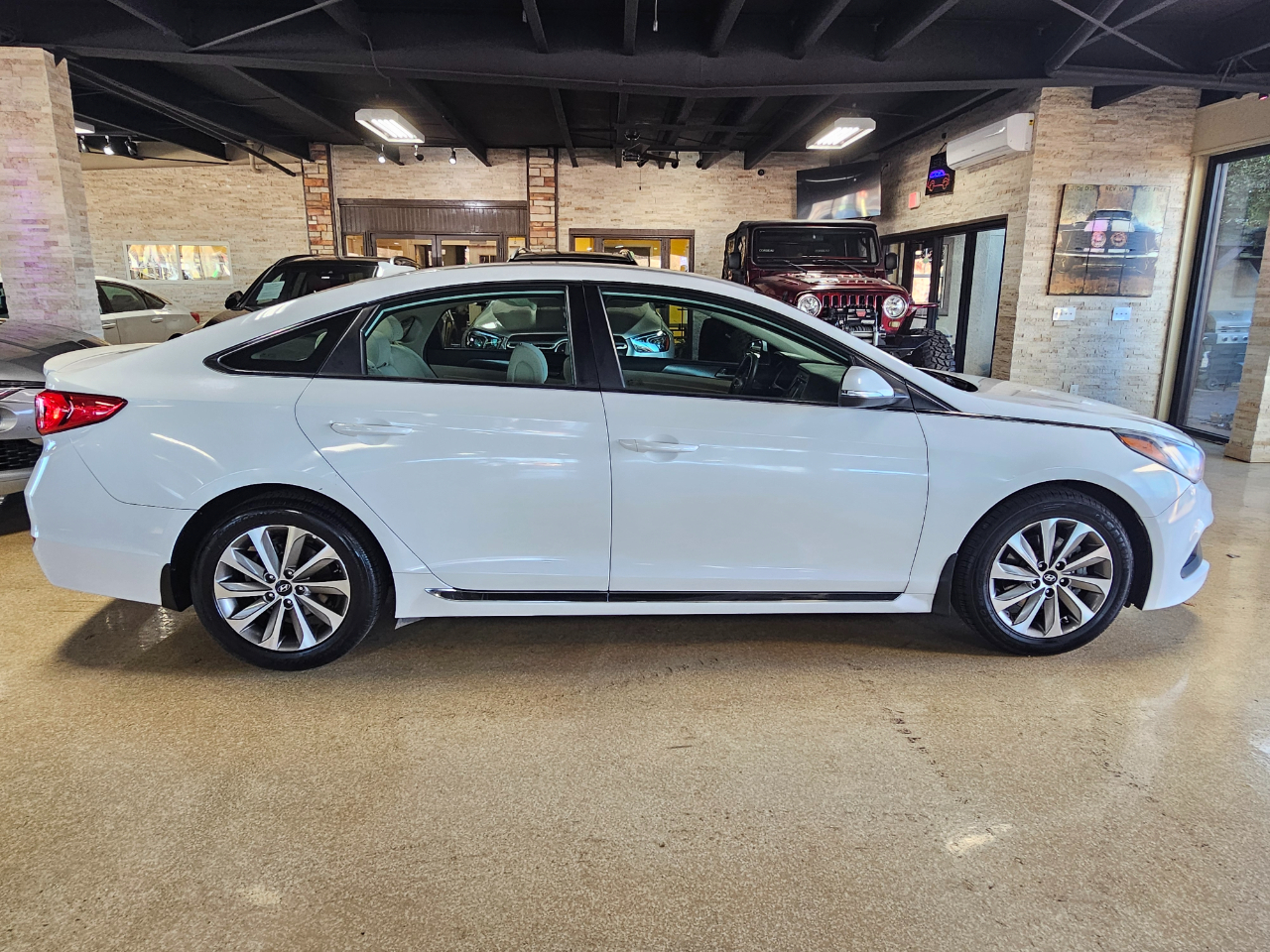 Hyundai Sonata Sport 2.4L 2017