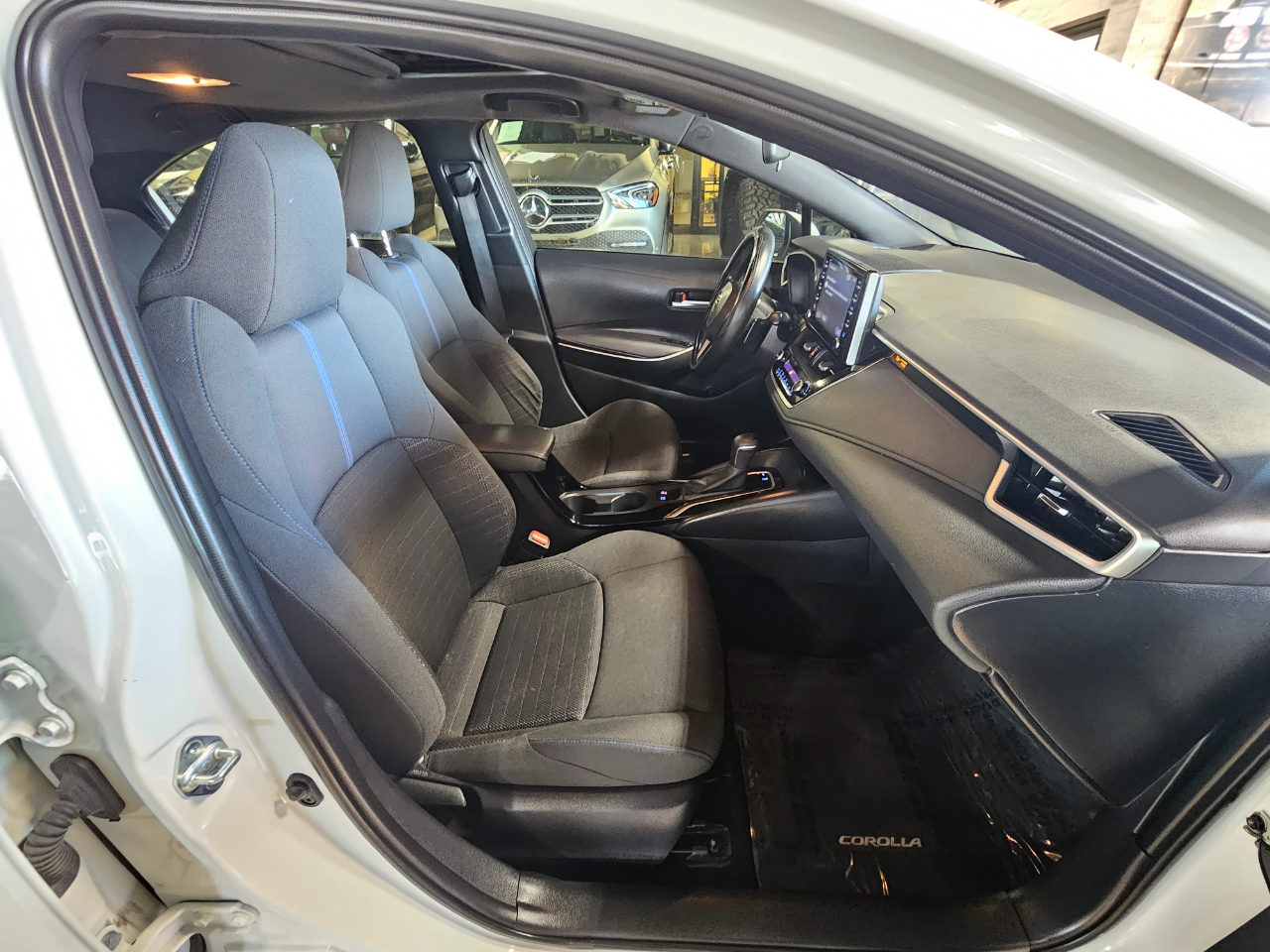 Toyota Corolla SE CVT (Natl) 2020