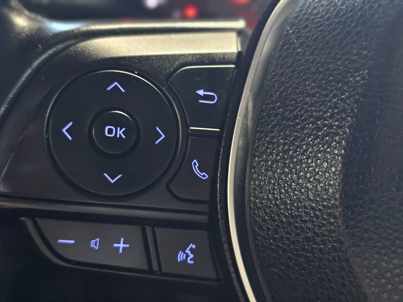 Toyota Corolla SE CVT (Natl) 2020