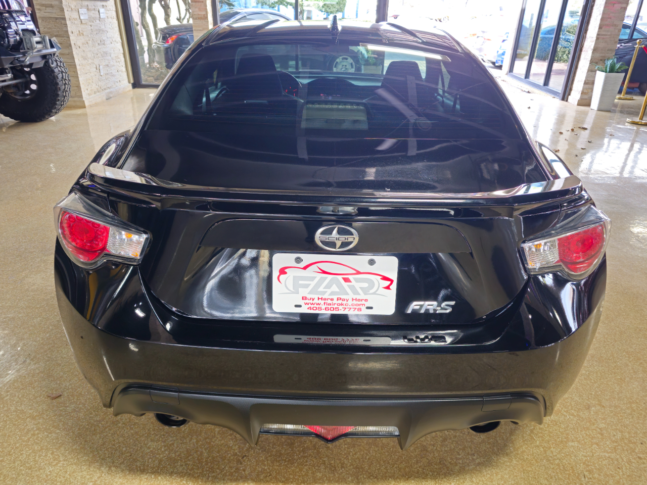 Scion FR-S 2dr Cpe Man (Natl) 2015