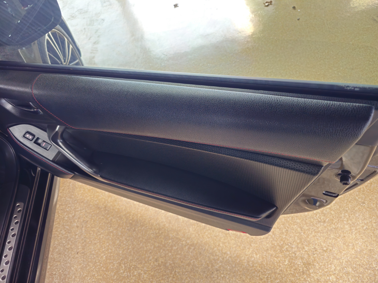 Scion FR-S 2dr Cpe Man (Natl) 2015