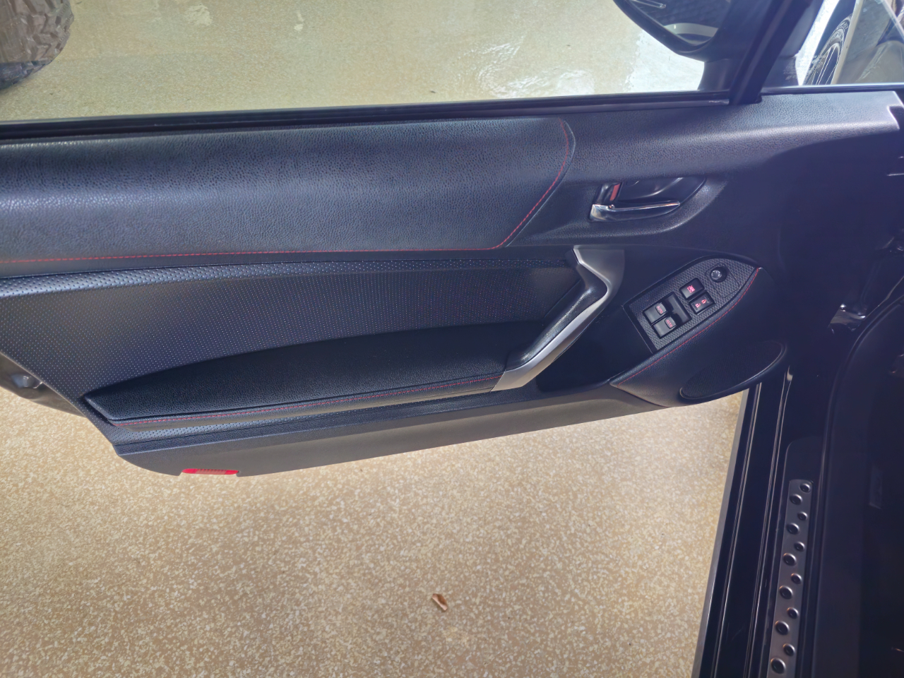 Scion FR-S 2dr Cpe Man (Natl) 2015