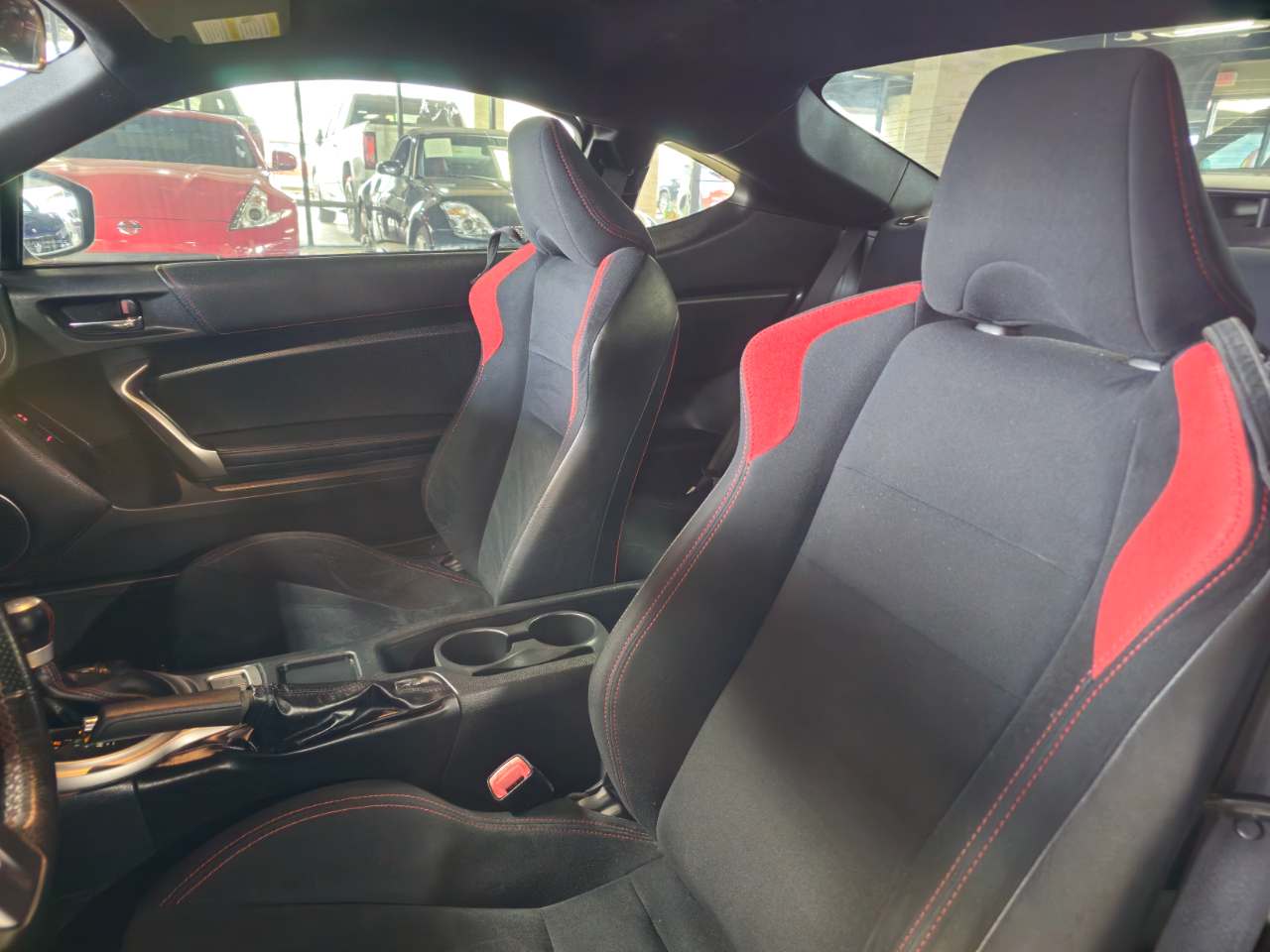 Scion FR-S 2dr Cpe Man (Natl) 2015