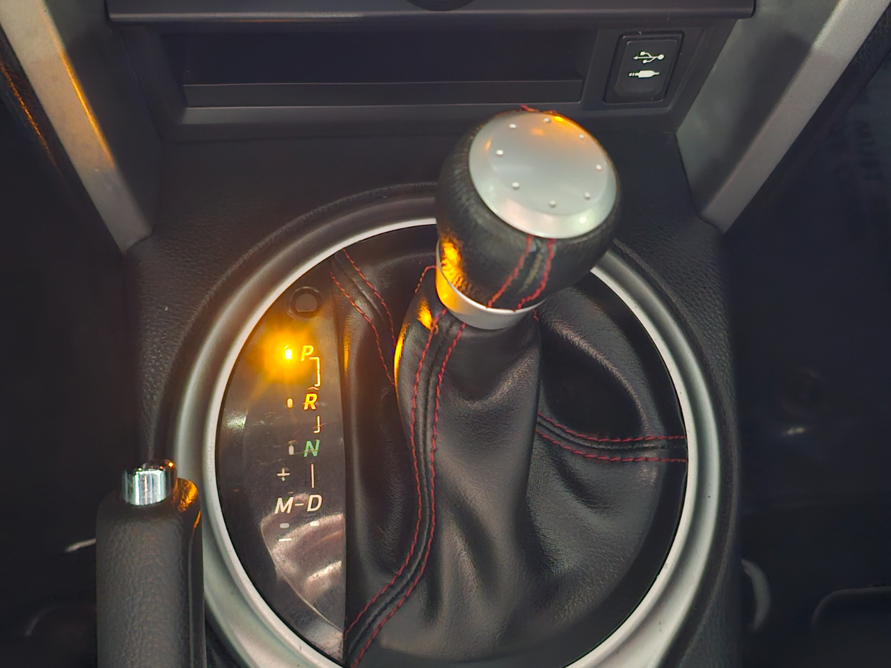 Scion FR-S 2dr Cpe Man (Natl) 2015