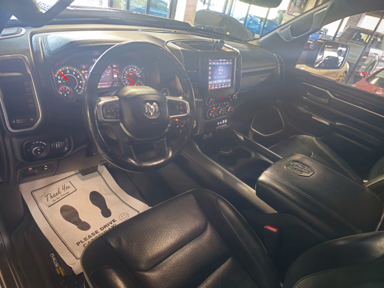 RAM 1500 Laramie 4x4 Crew Cab 5'7" Box 2021