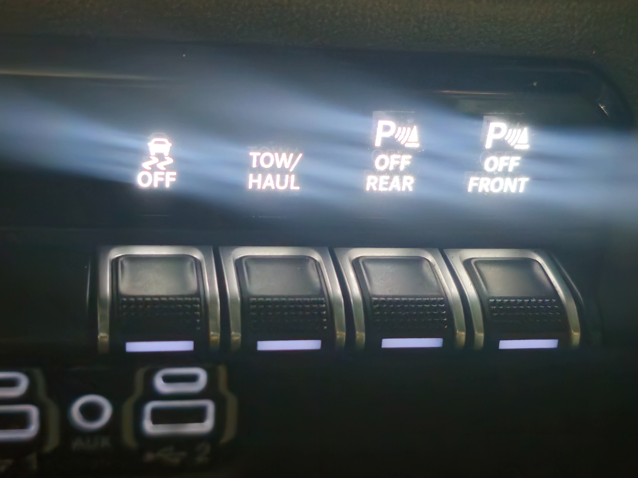 RAM 1500 Laramie 4x4 Crew Cab 5'7" Box 2021