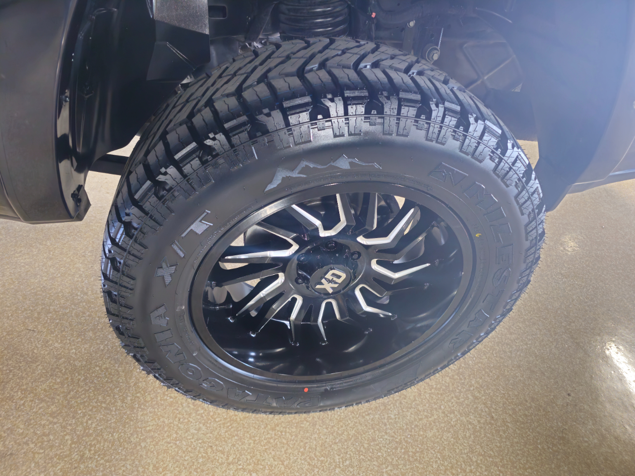 RAM 1500 Laramie 4x4 Crew Cab 5'7" Box 2021