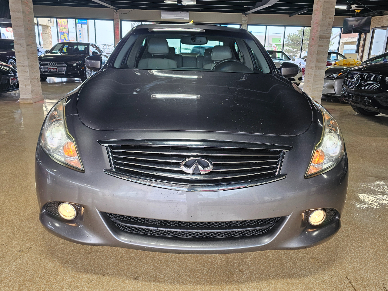 Infiniti G25 Sedan 4dr Journey RWD 2011