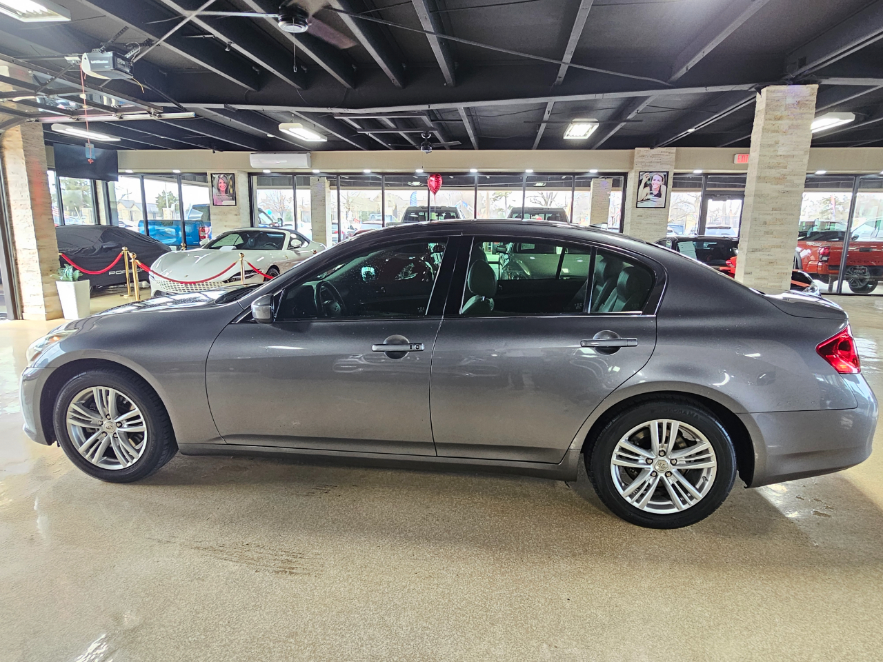 Infiniti G25 Sedan 4dr Journey RWD 2011