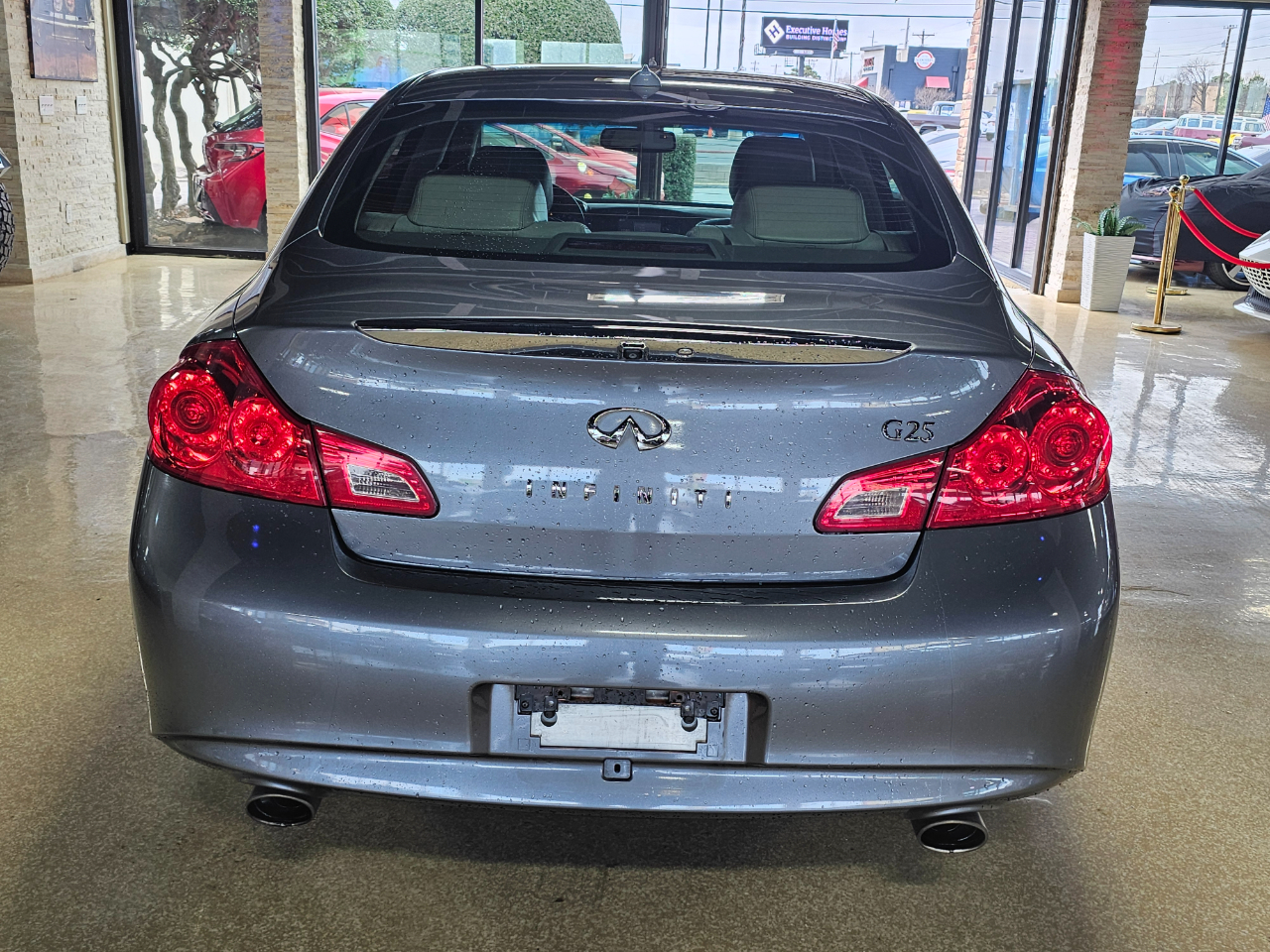 Infiniti G25 Sedan 4dr Journey RWD 2011
