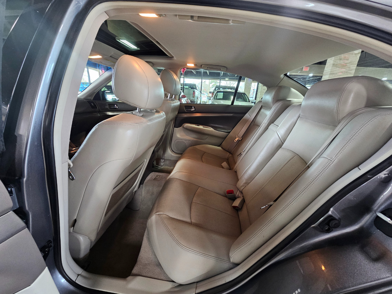 Infiniti G25 Sedan 4dr Journey RWD 2011