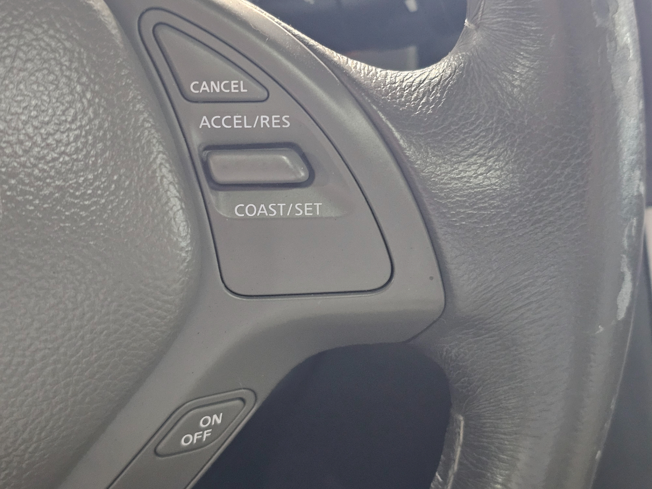 Infiniti G25 Sedan 4dr Journey RWD 2011