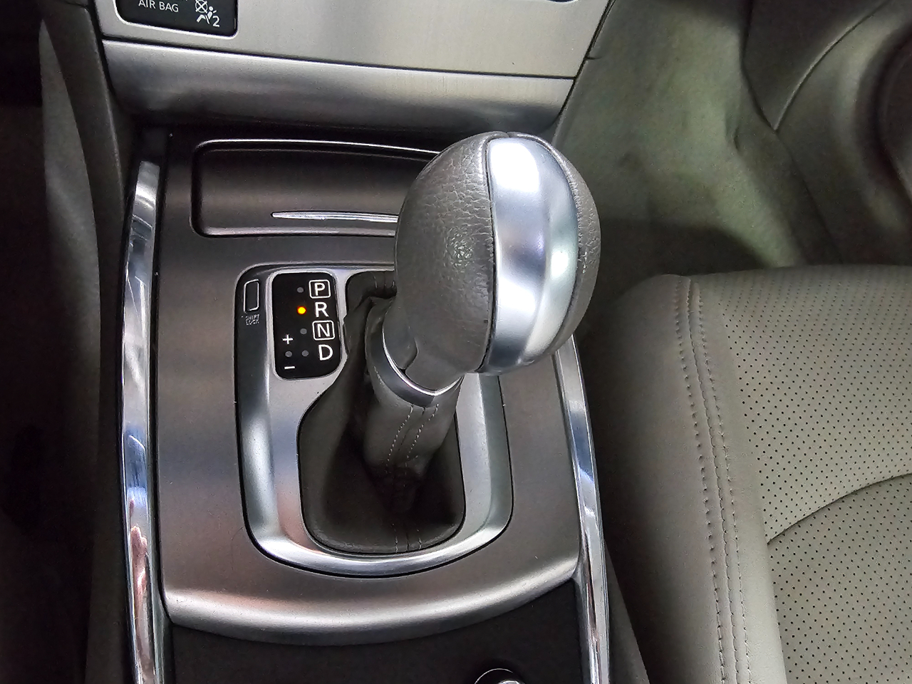 Infiniti G25 Sedan 4dr Journey RWD 2011