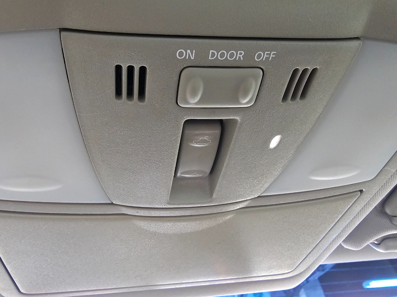 Infiniti G25 Sedan 4dr Journey RWD 2011