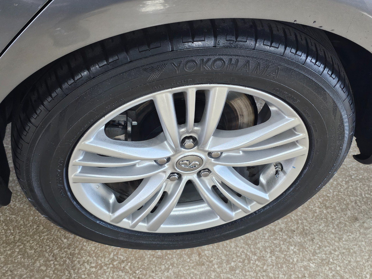 Infiniti G25 Sedan 4dr Journey RWD 2011