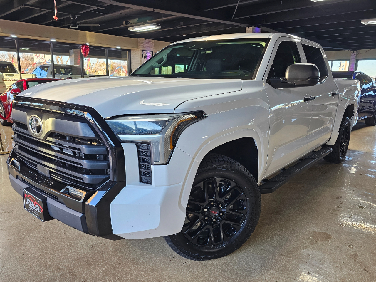 Toyota Tundra 4WD SR CrewMax 5.5' Bed (Natl) 2023