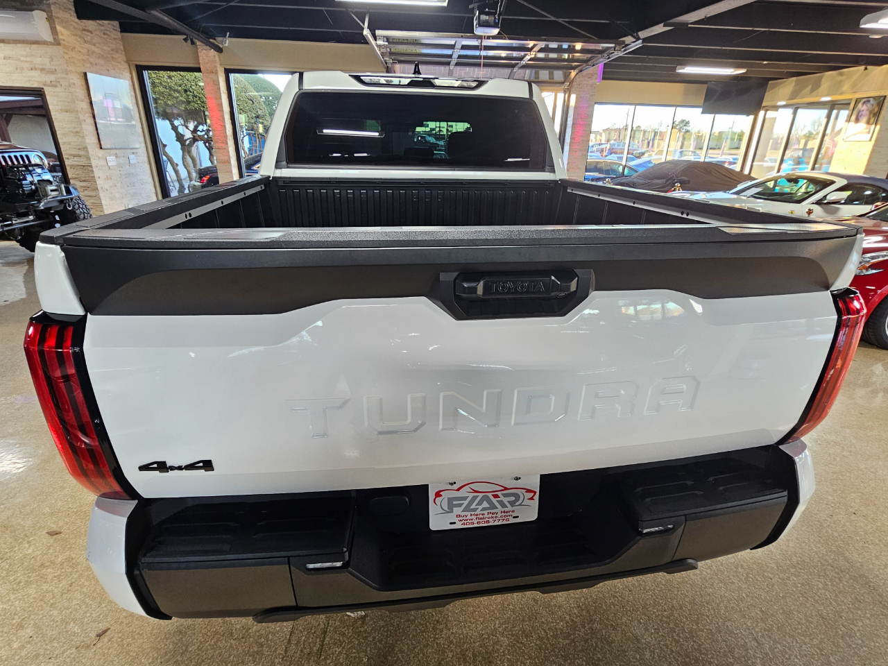 Toyota Tundra 4WD SR CrewMax 5.5' Bed (Natl) 2023