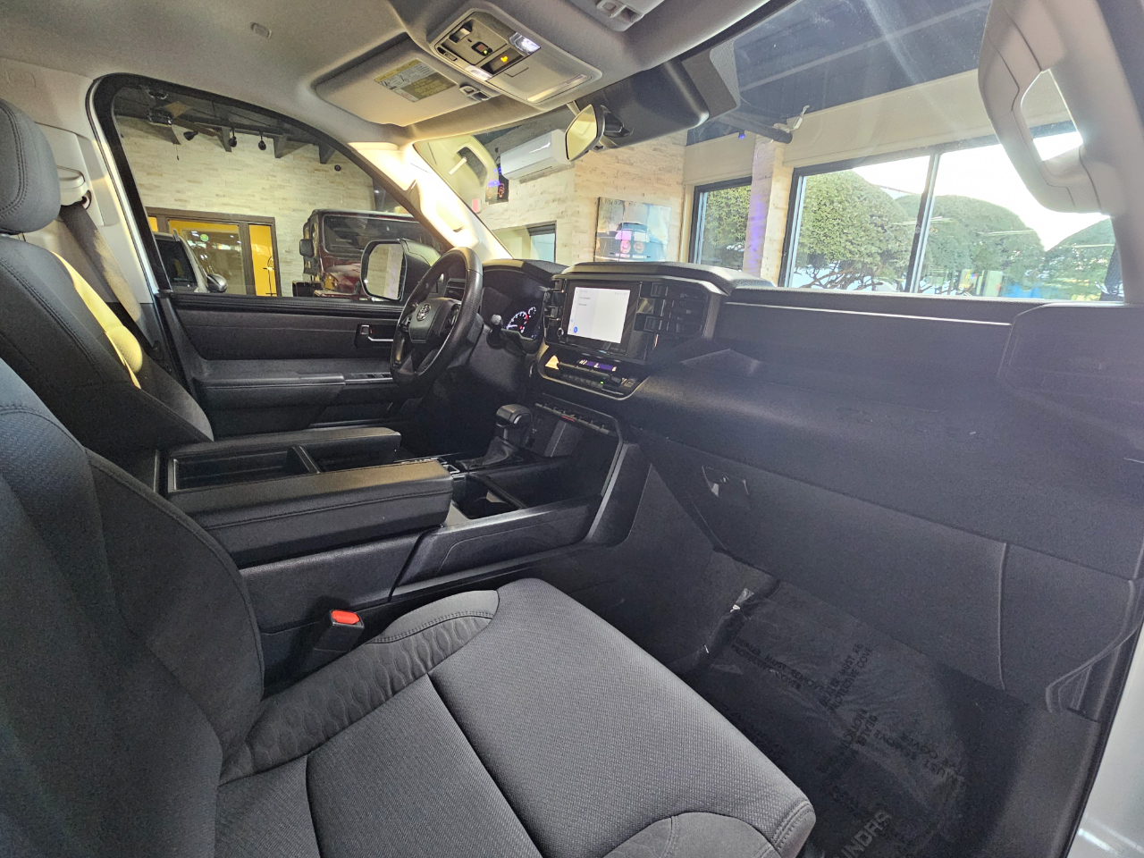 Toyota Tundra 4WD SR CrewMax 5.5' Bed (Natl) 2023