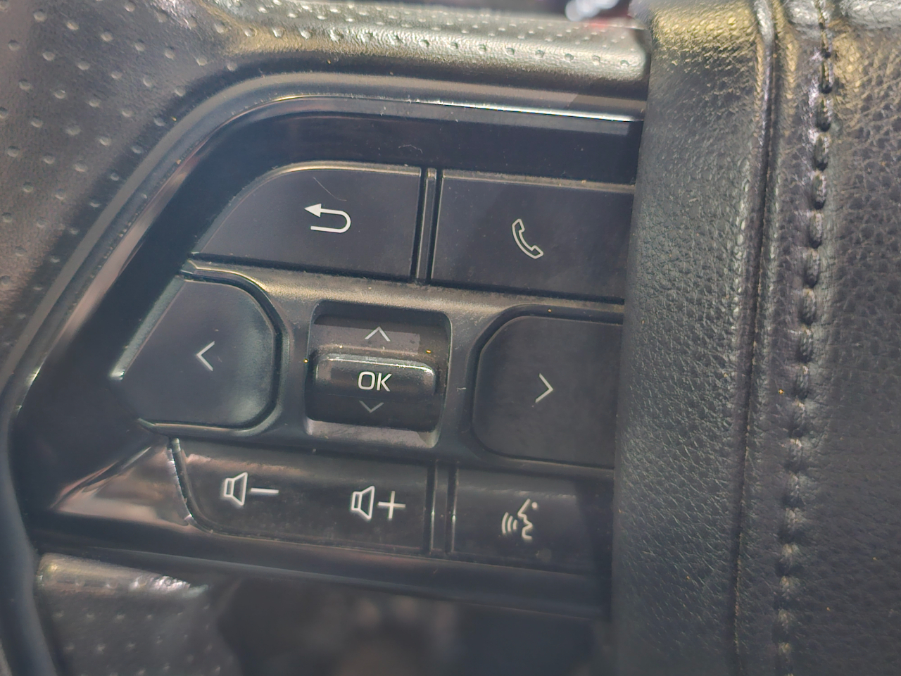 Toyota Tundra 4WD SR CrewMax 5.5' Bed (Natl) 2023