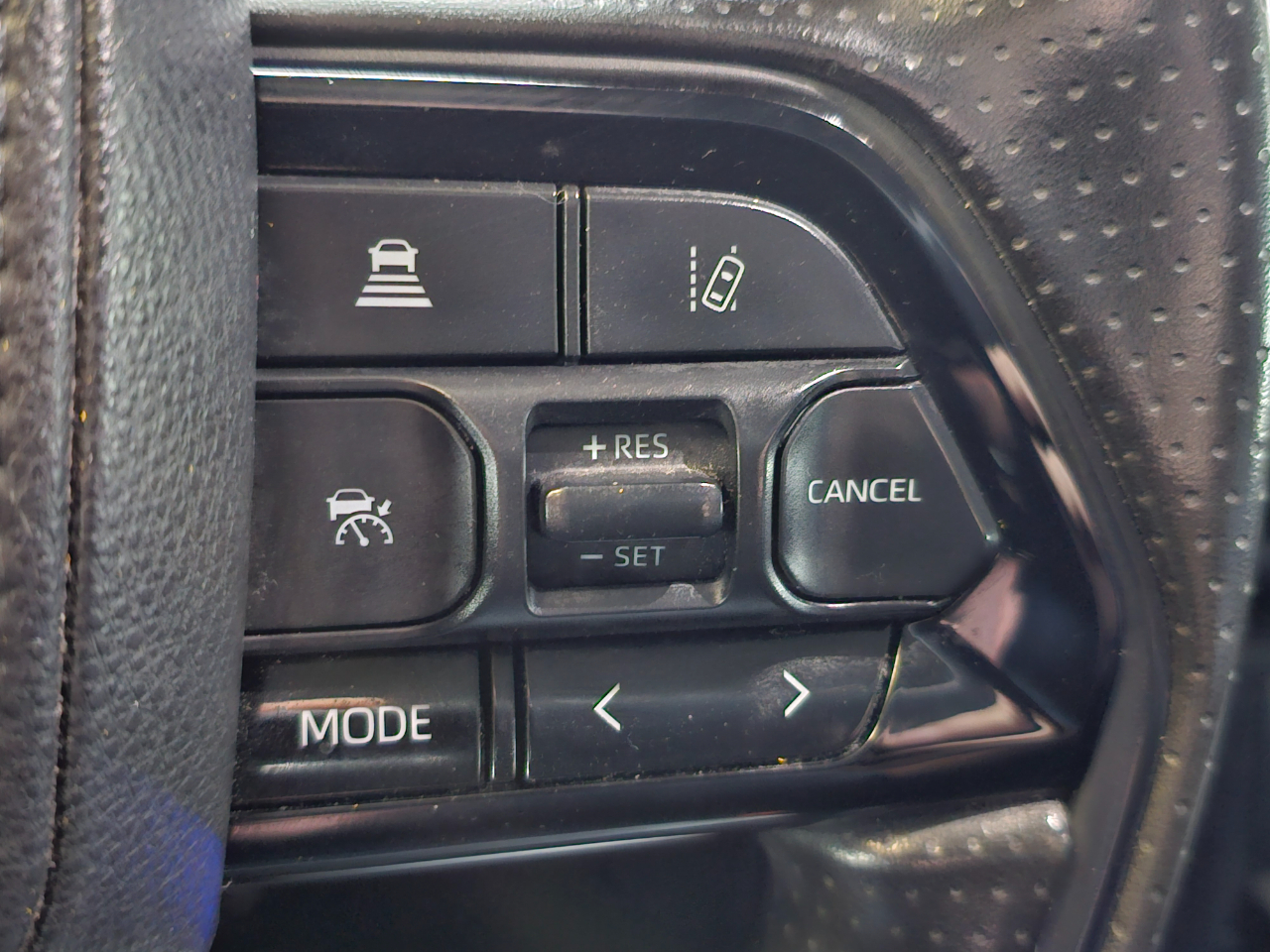 Toyota Tundra 4WD SR CrewMax 5.5' Bed (Natl) 2023