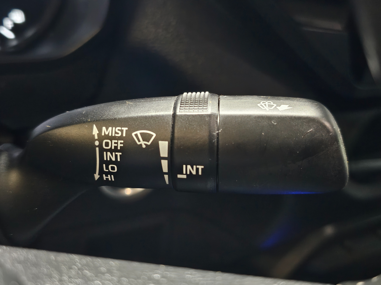 Toyota Tundra 4WD SR CrewMax 5.5' Bed (Natl) 2023