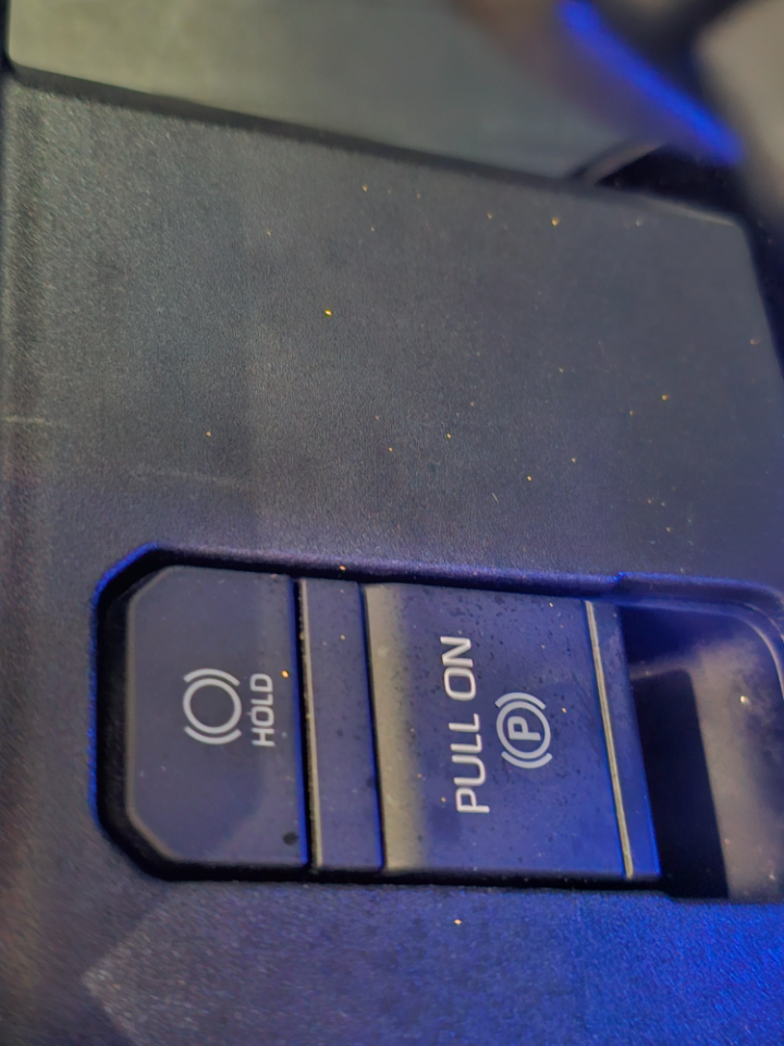 Toyota Tundra 4WD SR CrewMax 5.5' Bed (Natl) 2023