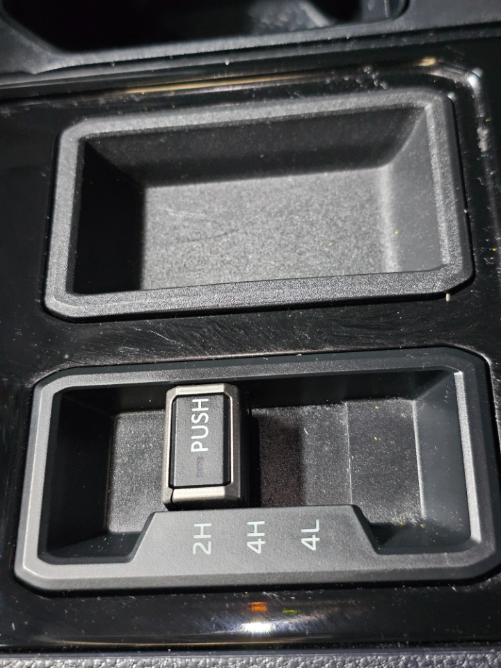 Toyota Tundra 4WD SR CrewMax 5.5' Bed (Natl) 2023