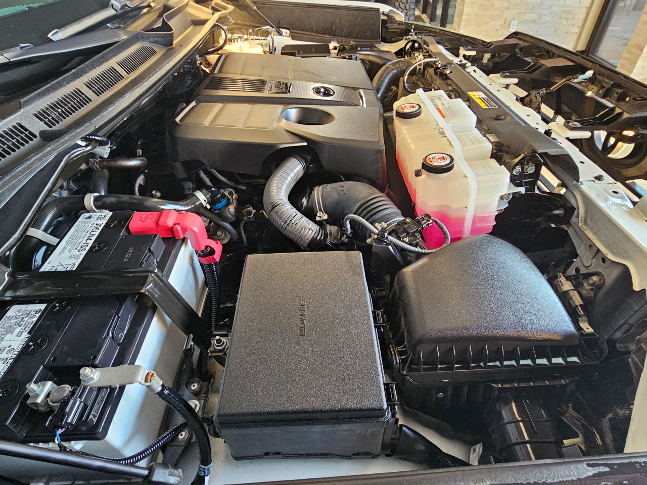 Toyota Tundra 4WD SR CrewMax 5.5' Bed (Natl) 2023