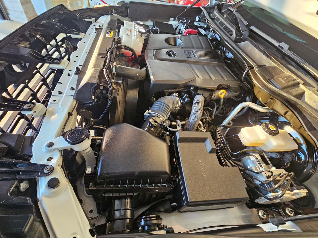 Toyota Tundra 4WD SR CrewMax 5.5' Bed (Natl) 2023