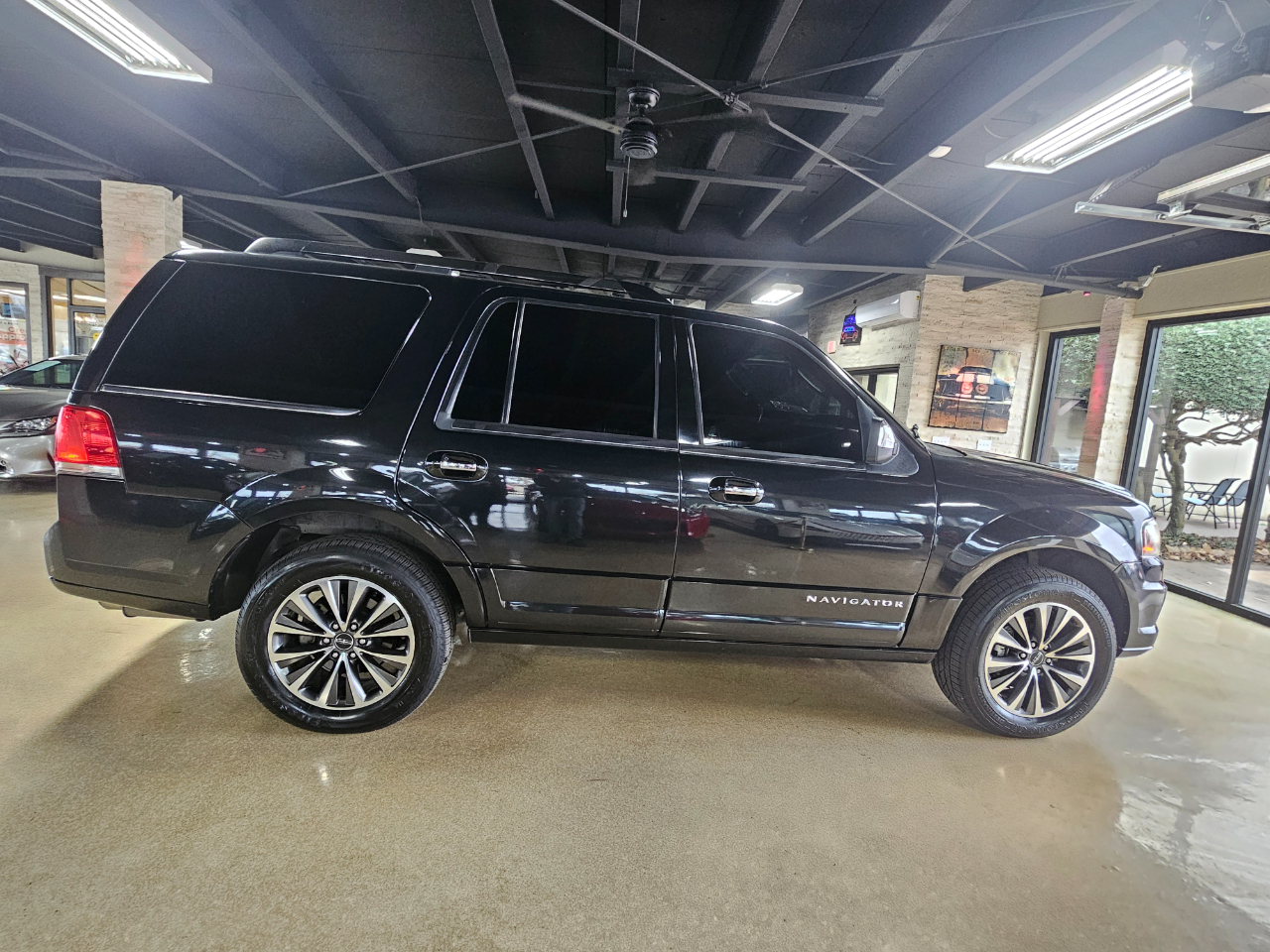 Lincoln Navigator 2WD 4dr 2015