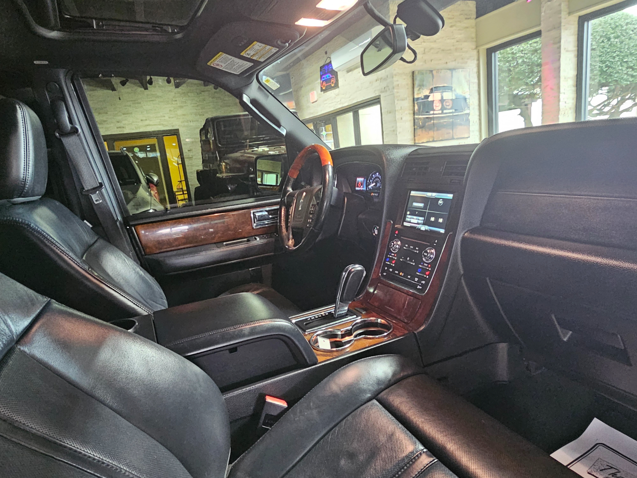 Lincoln Navigator 2WD 4dr 2015