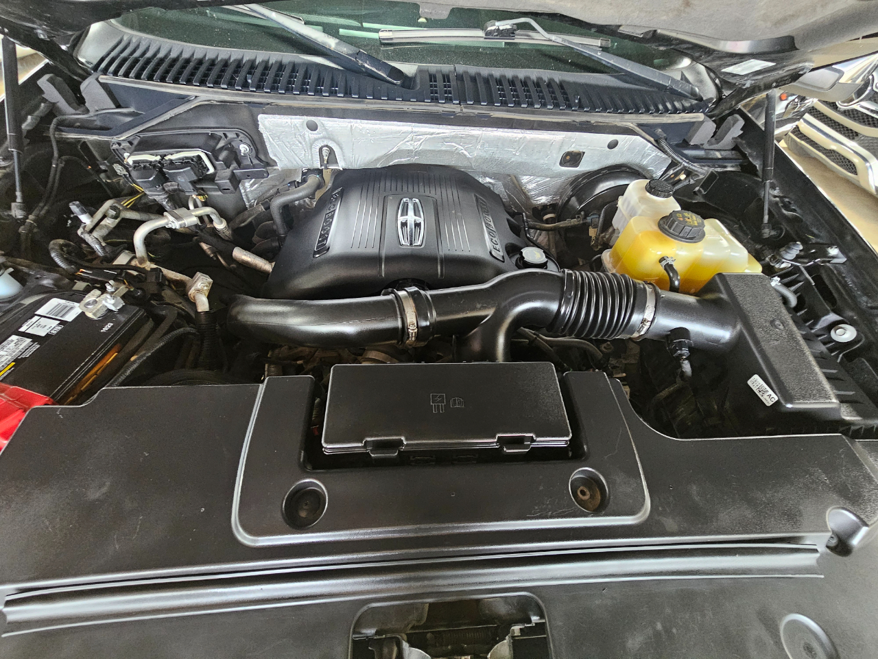 Lincoln Navigator 2WD 4dr 2015