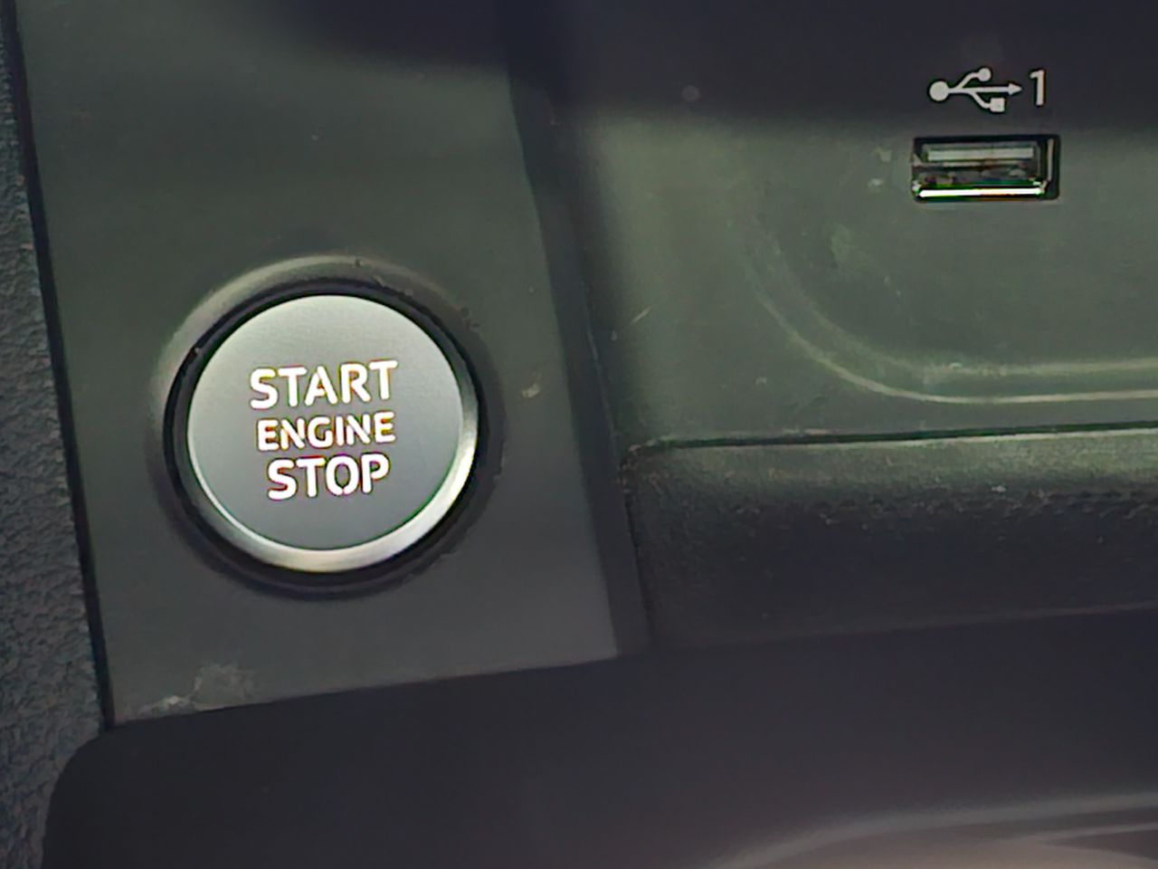 Audi A4 2.0 TFSI ultra Premium S Tronic FWD 2018