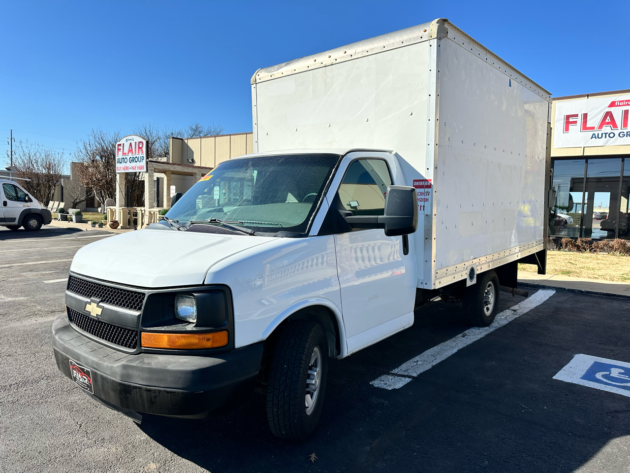 Chevrolet Express Commercial Cutaway 3500 Van 139" 2014