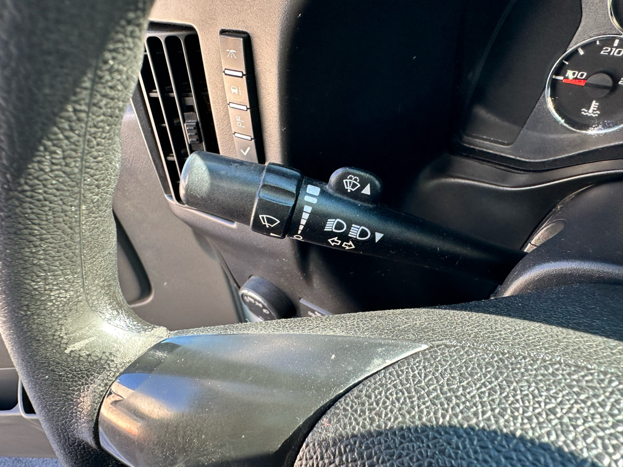 Chevrolet Express Commercial Cutaway 3500 Van 139" 2014