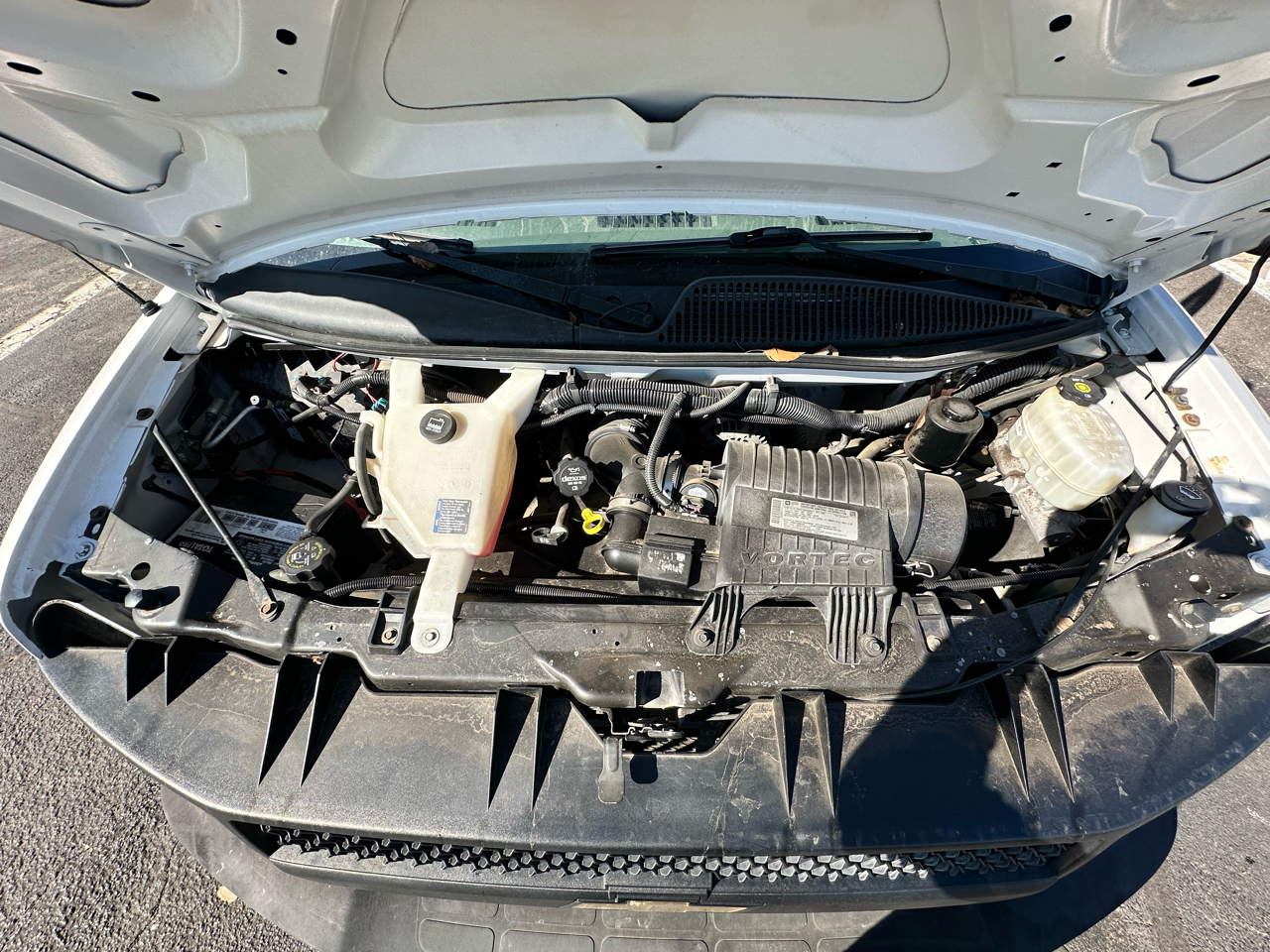 Chevrolet Express Commercial Cutaway 3500 Van 139" 2014